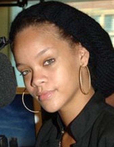 Rihanna Without Makeup - Celeb Without Makeup